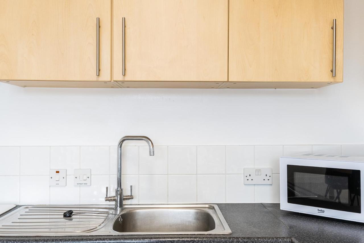 En Suite Rooms, Gillingham - Sk Buitenkant foto