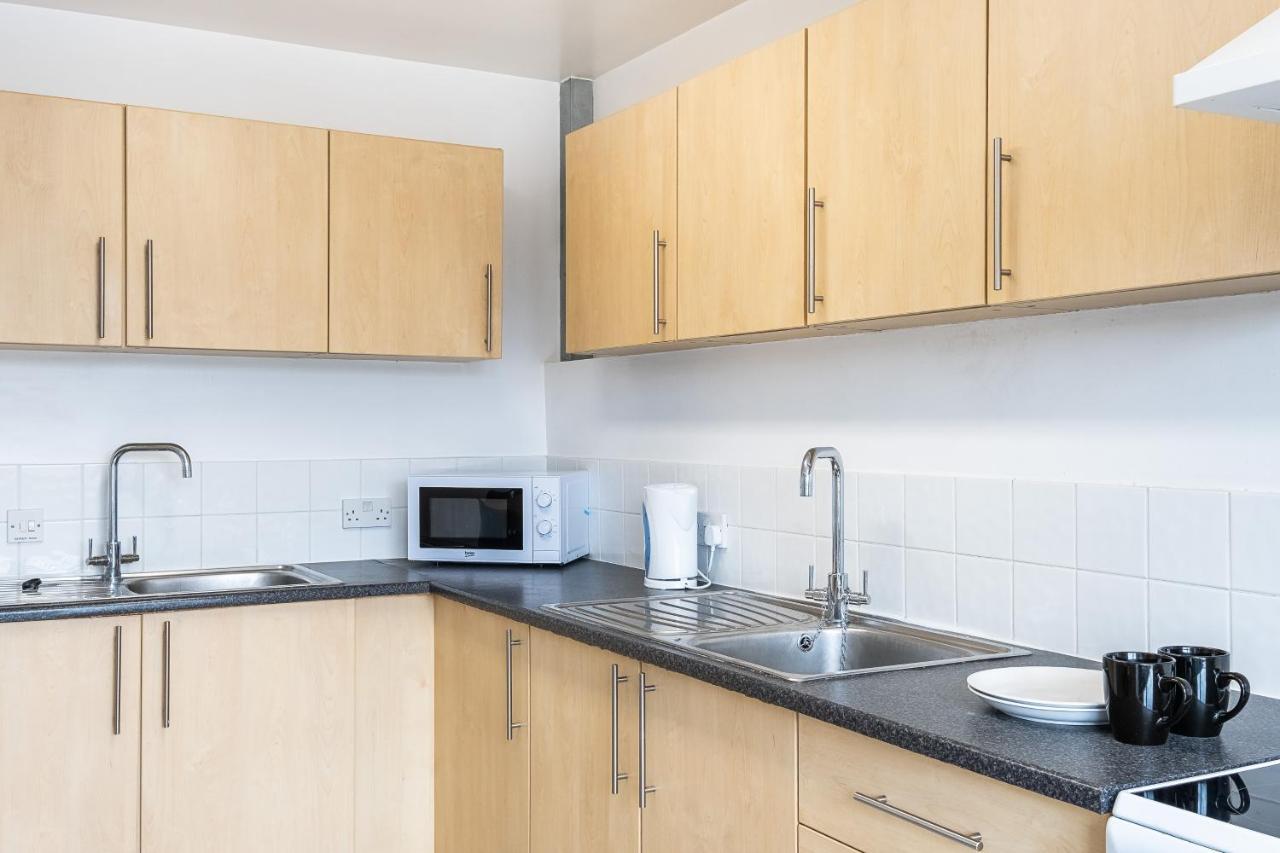 En Suite Rooms, Gillingham - Sk Buitenkant foto