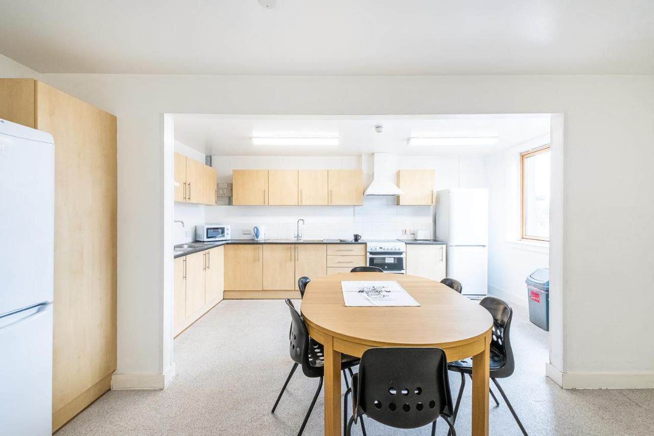 En Suite Rooms, Gillingham - Sk Buitenkant foto