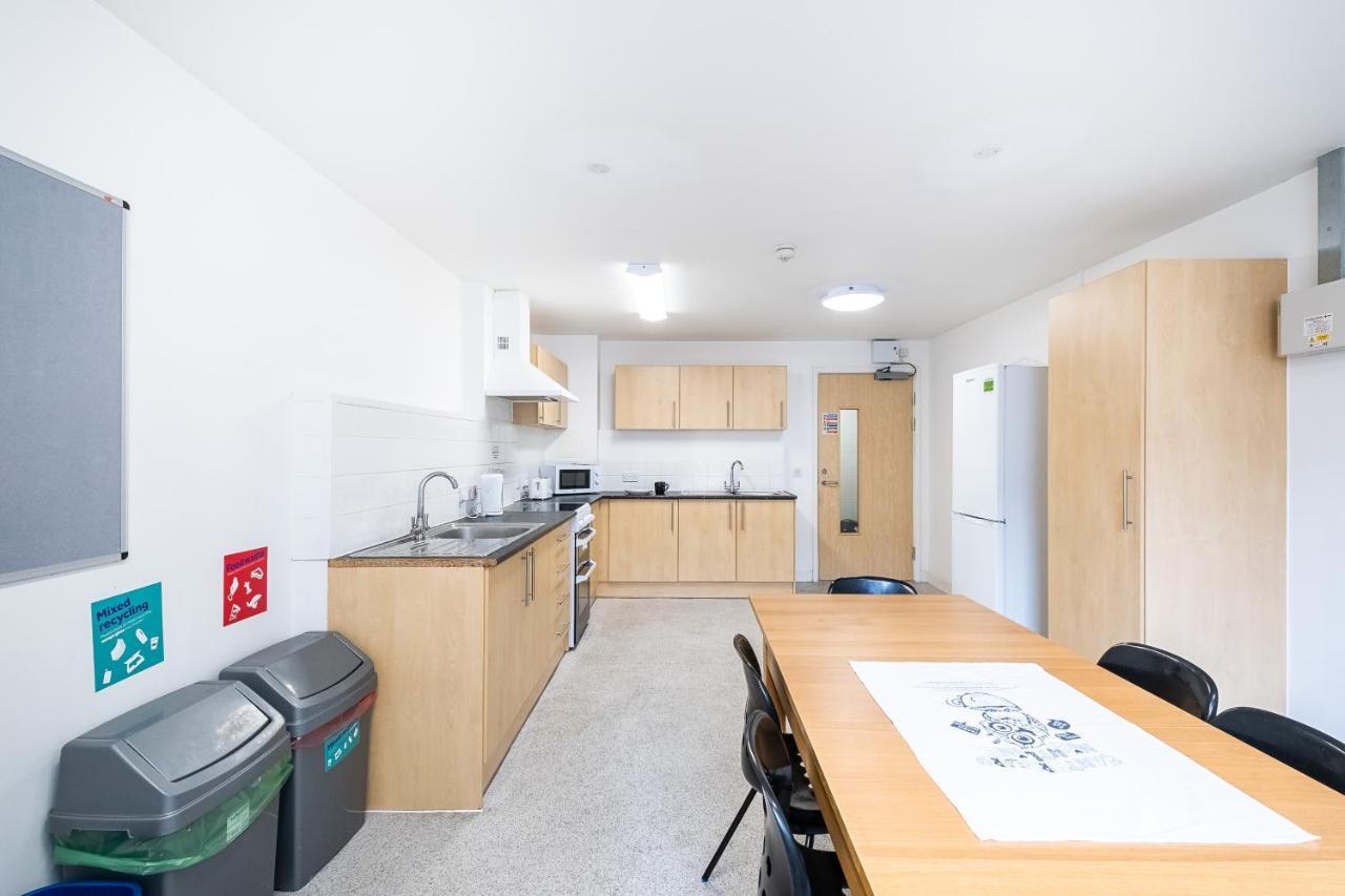 En Suite Rooms, Gillingham - Sk Buitenkant foto